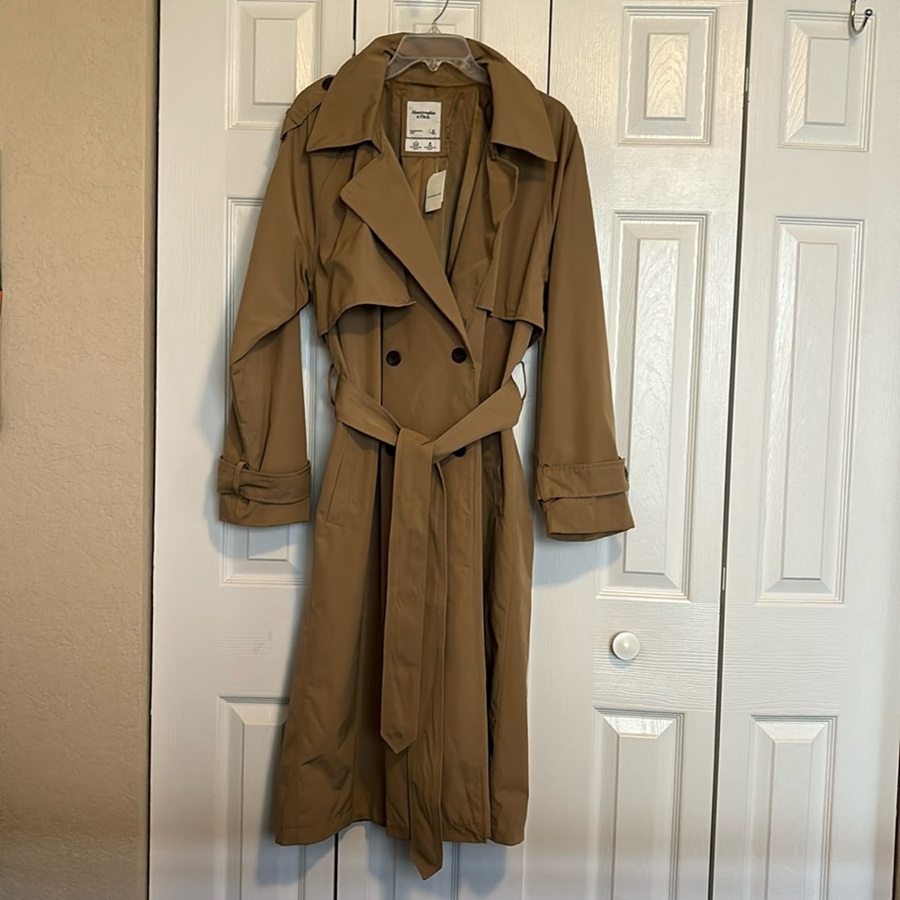 Abercrombie and Fitch Oversized
Trench Coat